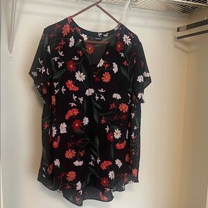 Torrid Black Floral Short Sleeve Blouse